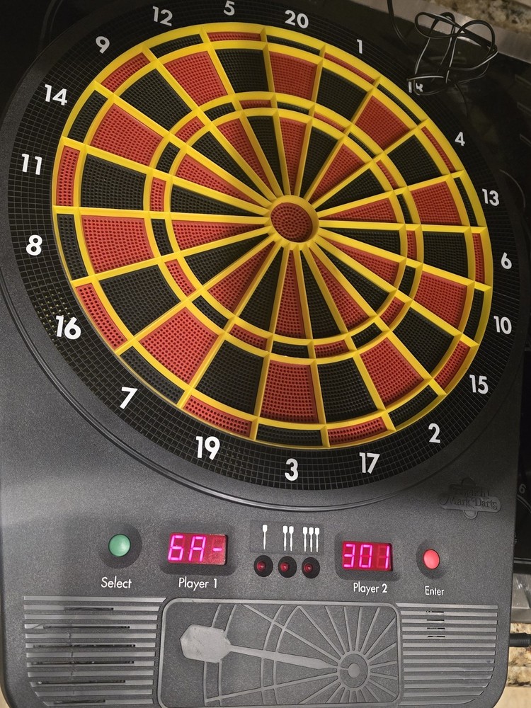 Arachnid Inter-Active 38615 Electronic Dartboard Vintage Tested Mint Condition