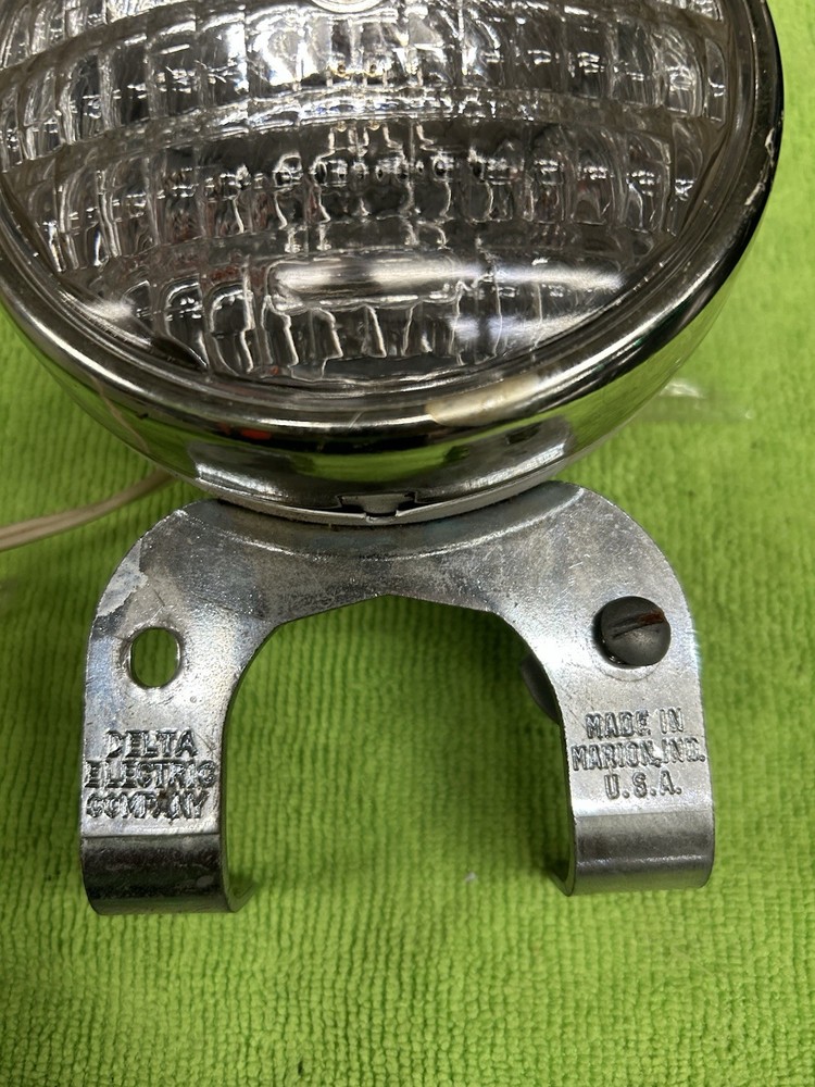 VINTAGE DELTA SEALED BEAM HEAD LIGHT AND HALF BATTERY BOX