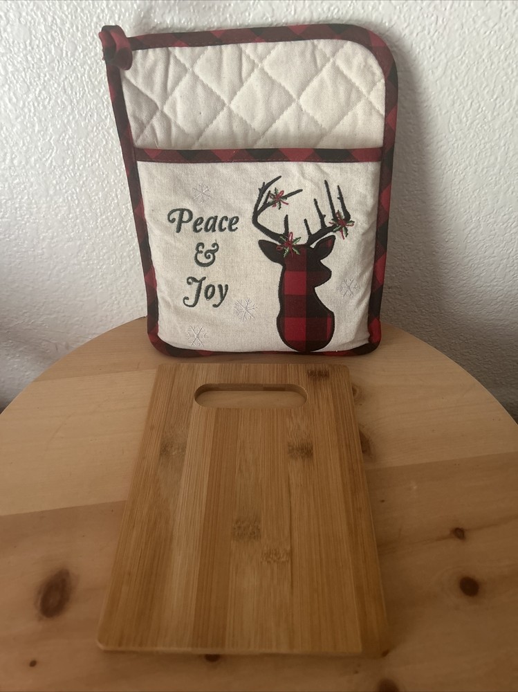 Christmas Peace & Joy Potholder and Cutting Board. New