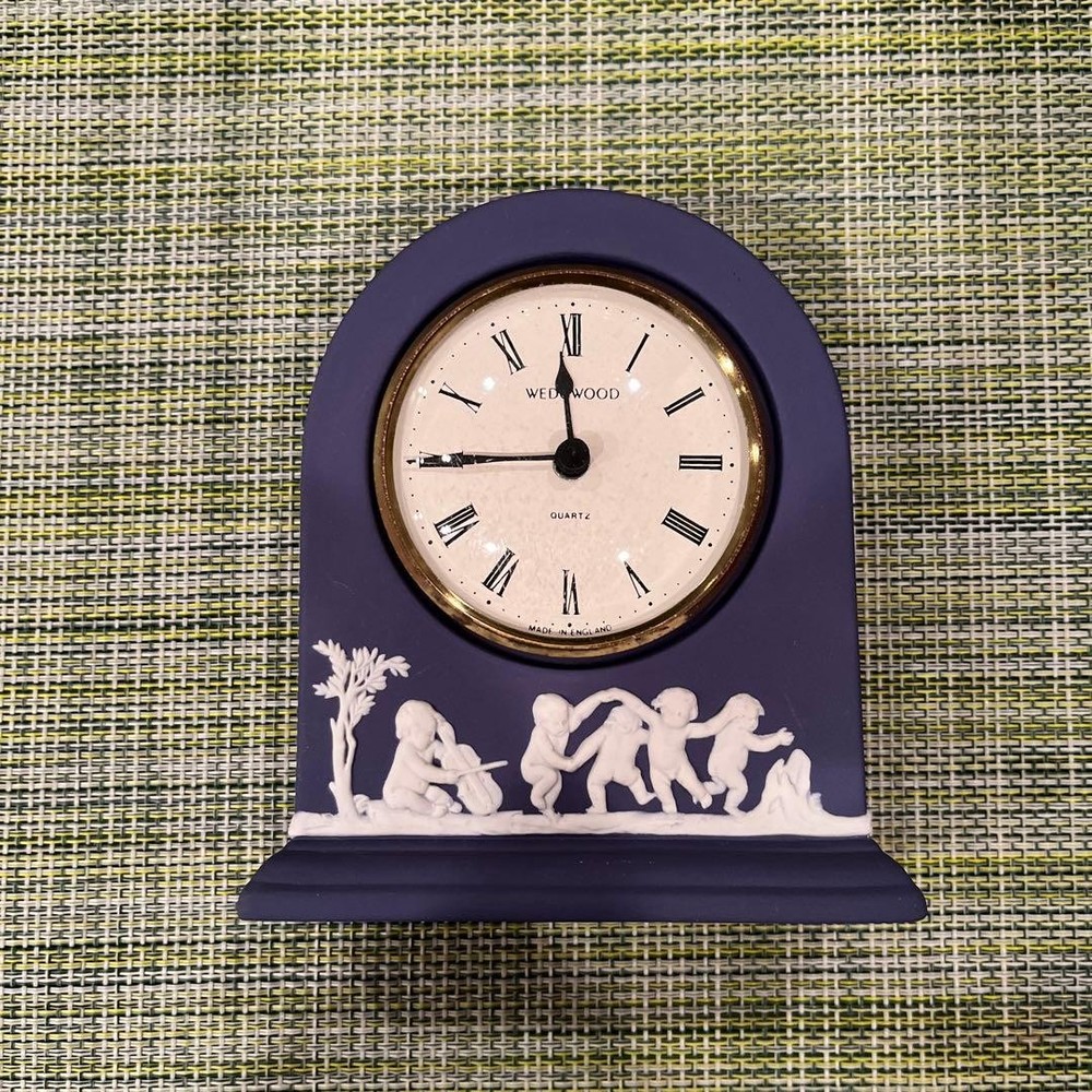 Wedgwood Jasper Table Deck Clock Polish Dark Blue Quartz Analog Interior Used