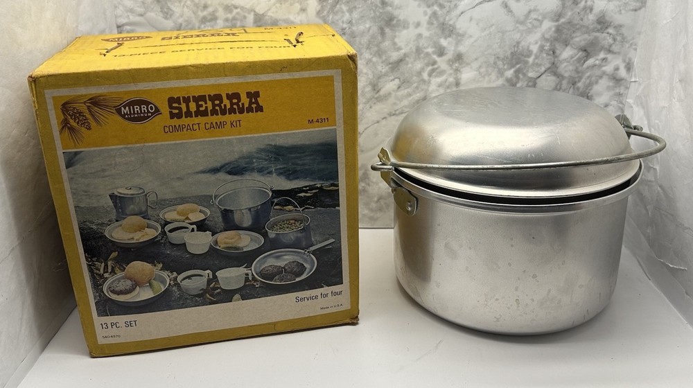 Vtg MIRRO Aluminum Sierra Compact Nesting Camp Kit (M-4311) See Description
