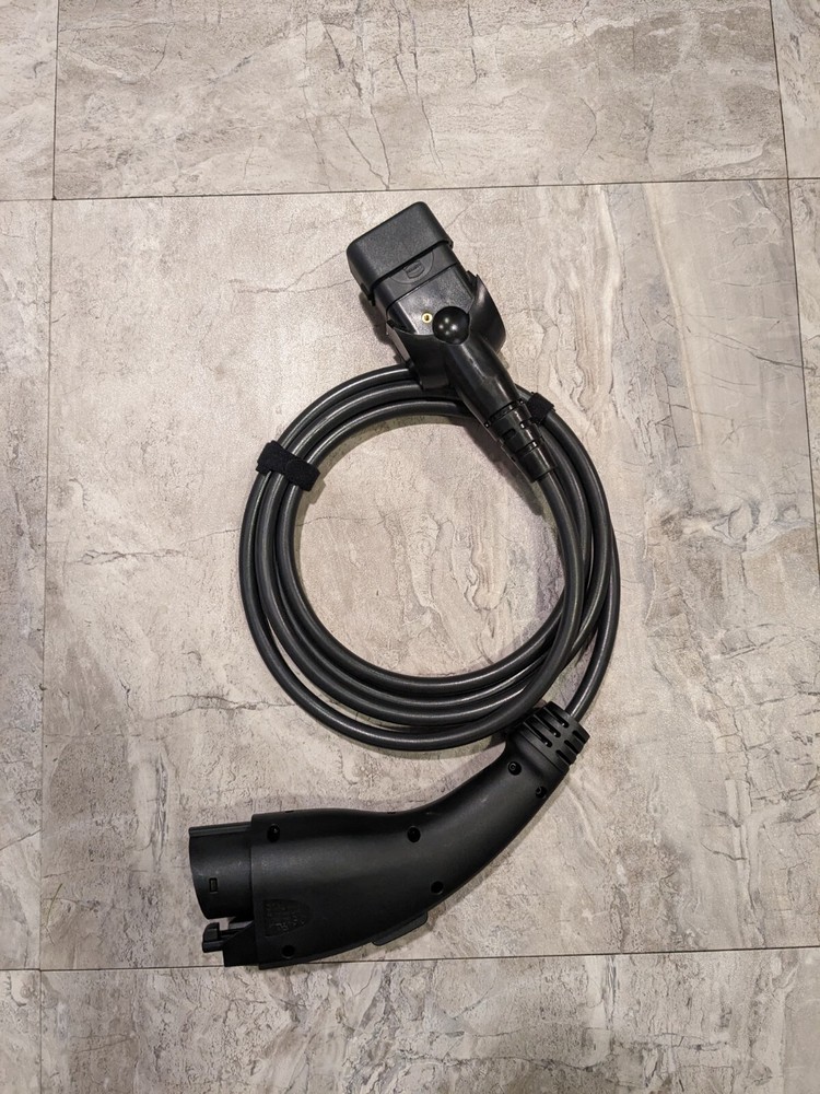 Audi Charge Cable (7PP971676AJ)
