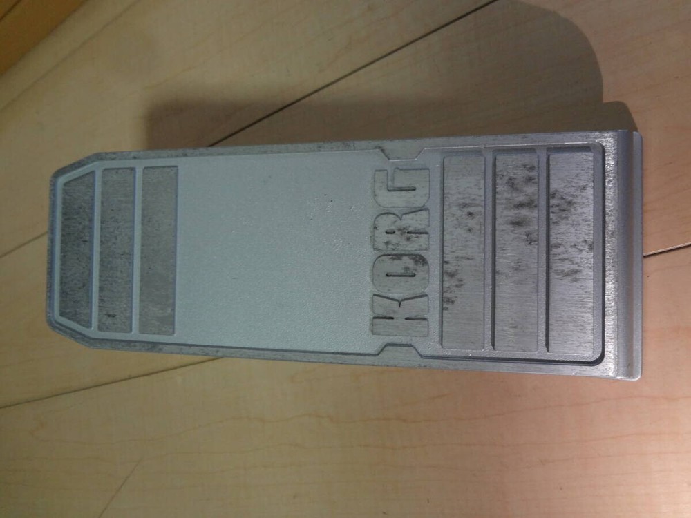 KORG VP-10 VOLUME effects PEDAL Two Input / Output