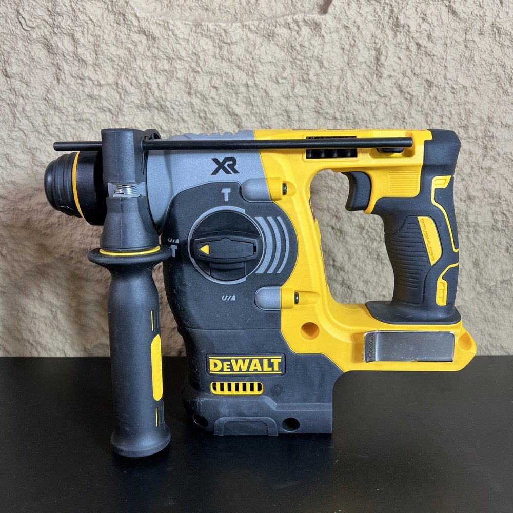 DEWALT DCH273B 20V SDS Rotary Hammer Drill 1" (26 mm) Bit Size - TOOL ONLY