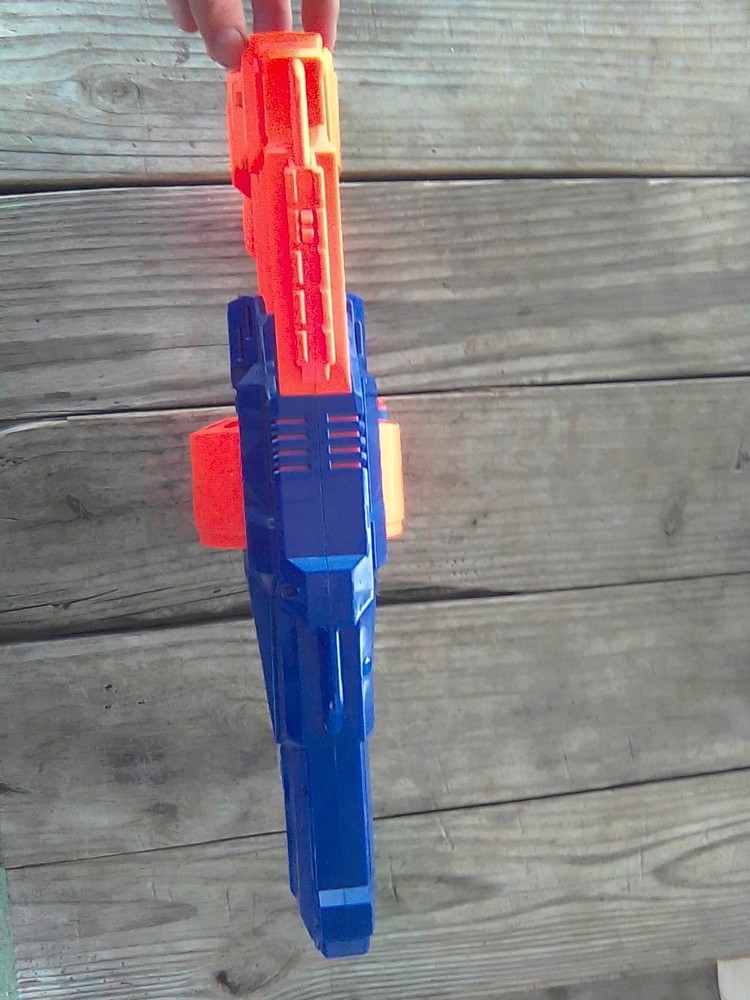 NERF N-strike Elite Surgefire Blaster Rotating Drum