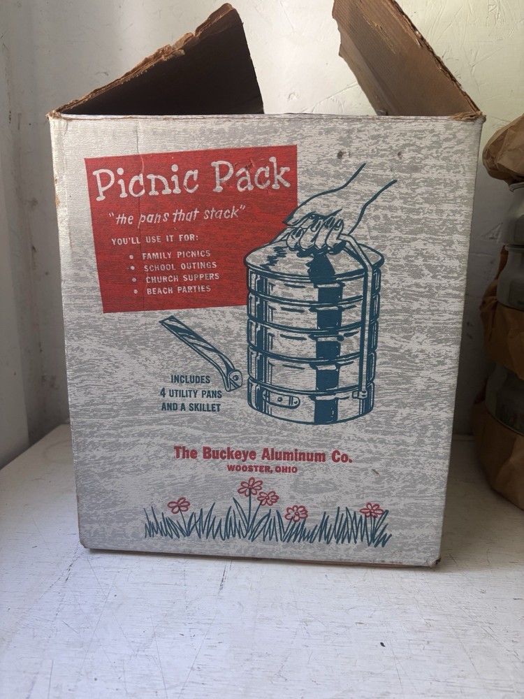 Regal Ware Picnic Pack Stackable Aluminum Cook Pans unused with box
