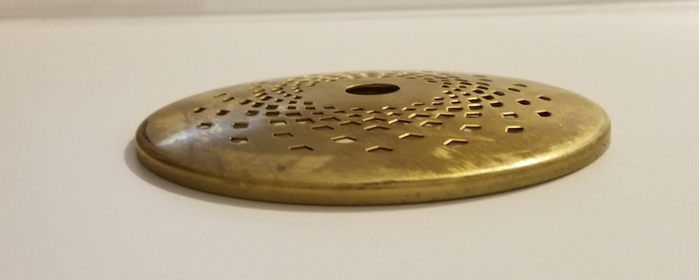 Low Profile - 3.5 inch vented brass vase cap
