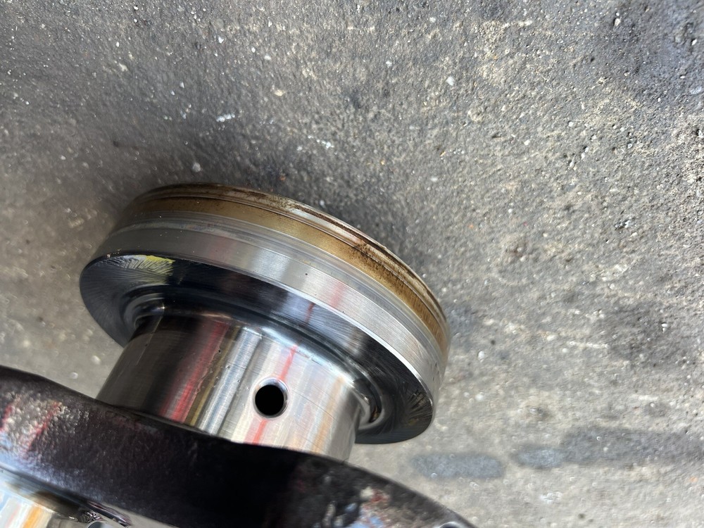 Cummins crankshaft 3929037 STD journals