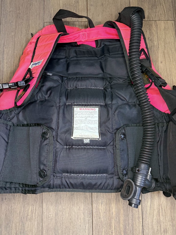 Zeagle Ladies BCD size small