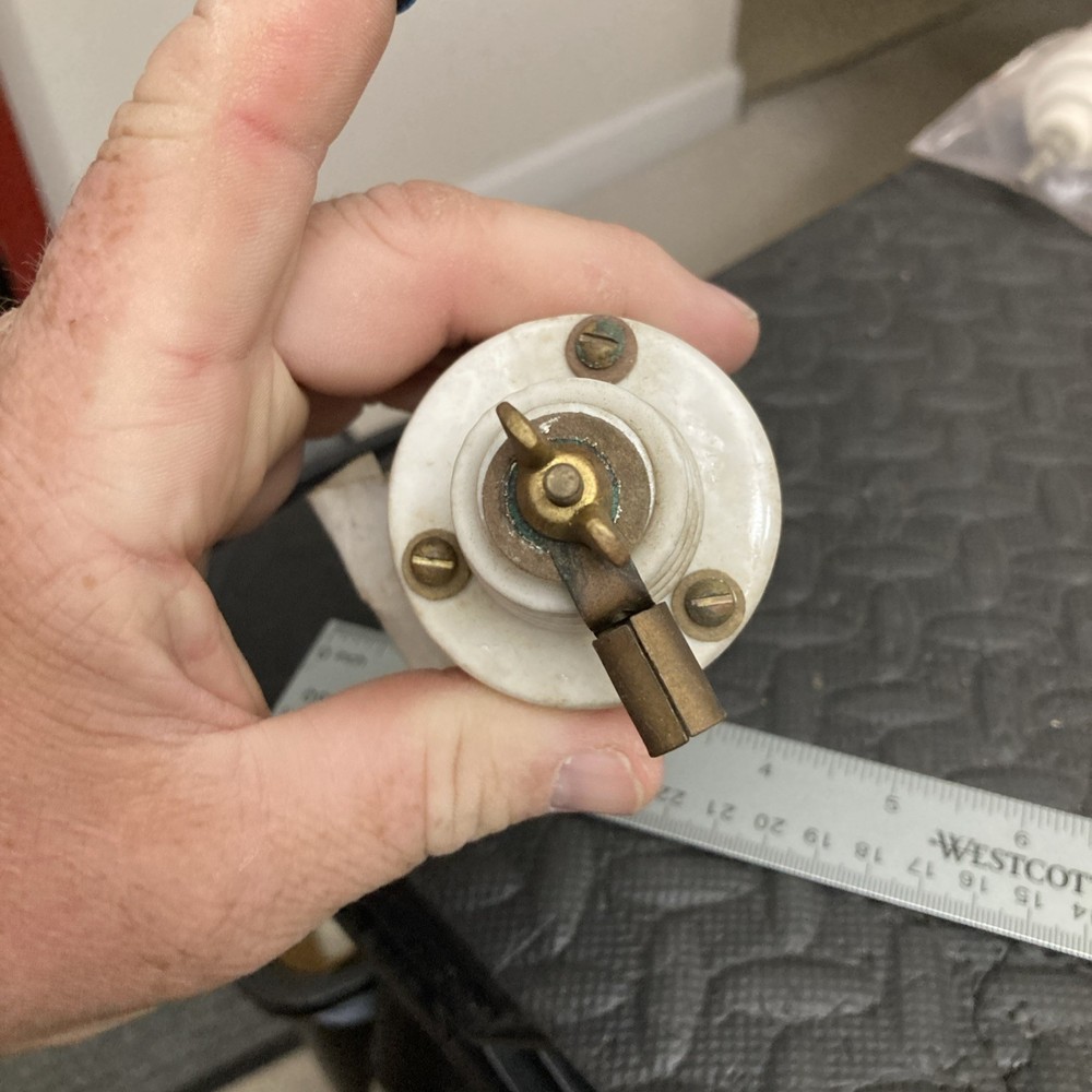 Large Feedthru Insulator For Antenna 1 Piece