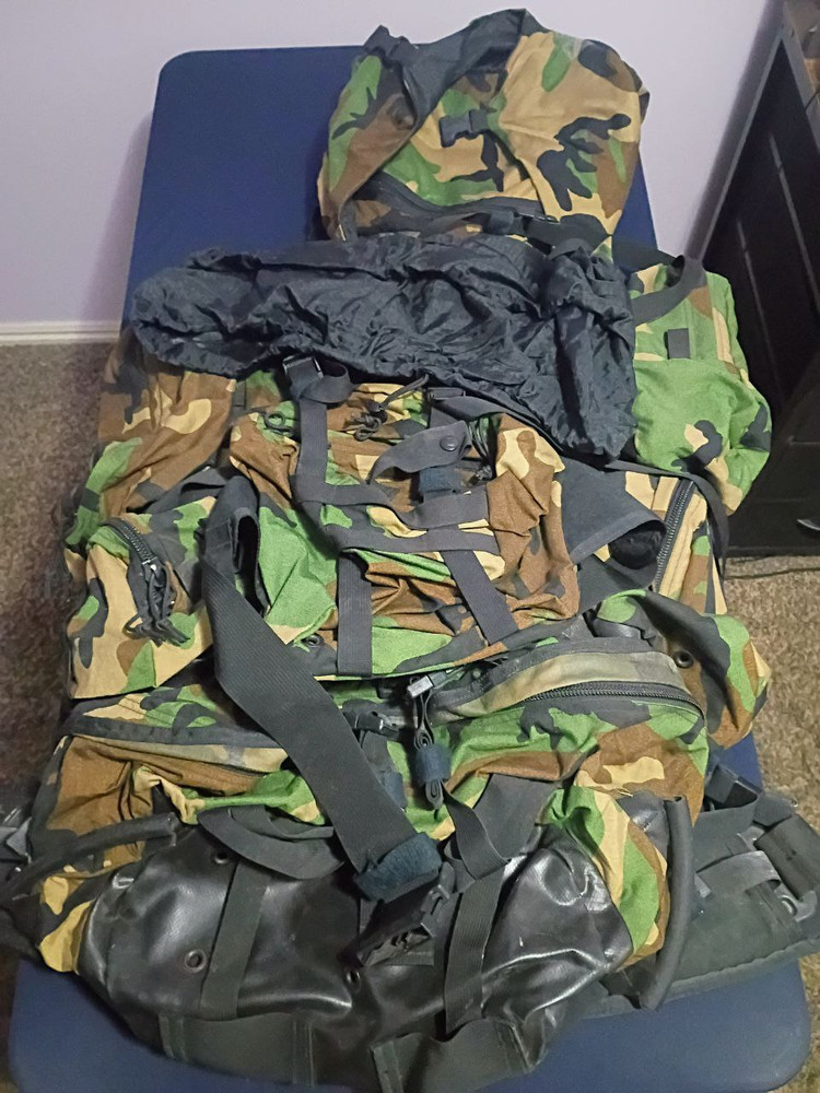 Gregory UM21 SPEAR Rucksack + Buttpack, missing patrol pack