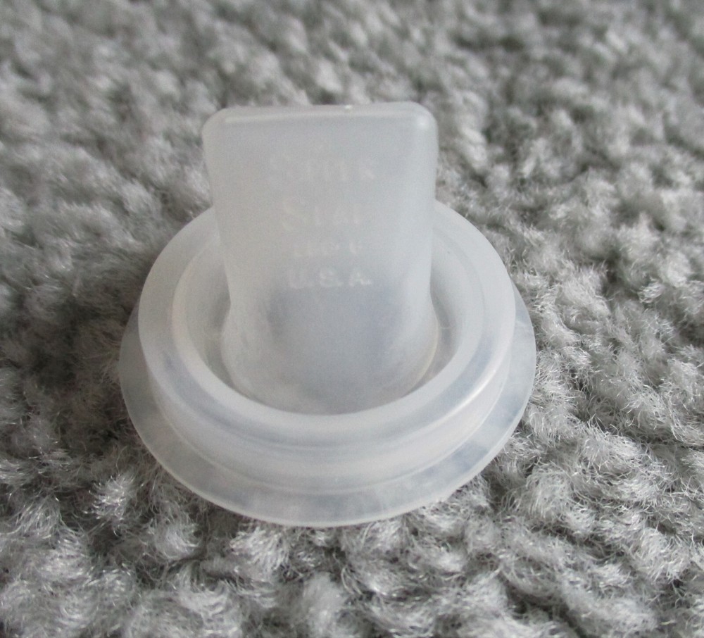 Vintage Tupperware Sippy Seal Spout #236