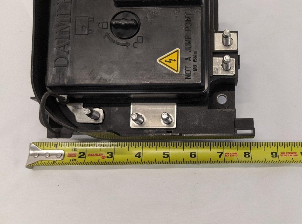 Freightliner Daimler Battery Cable Access Power Module - P/N A66-19628-015