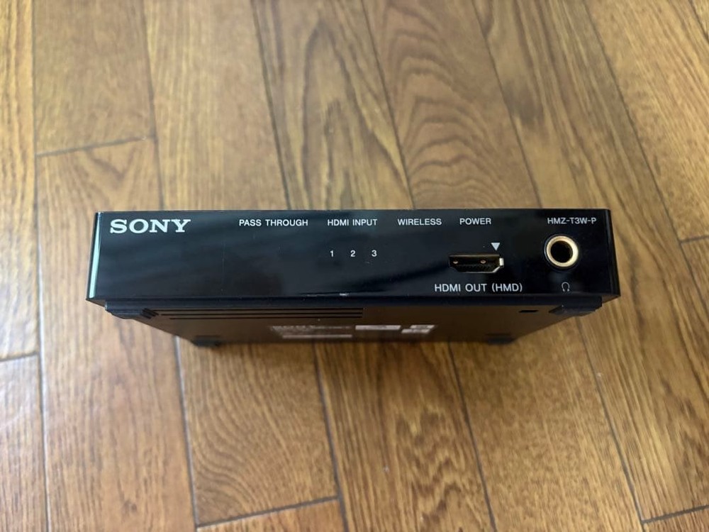 Head-mounted display HMZ-T3W (with minor defects)