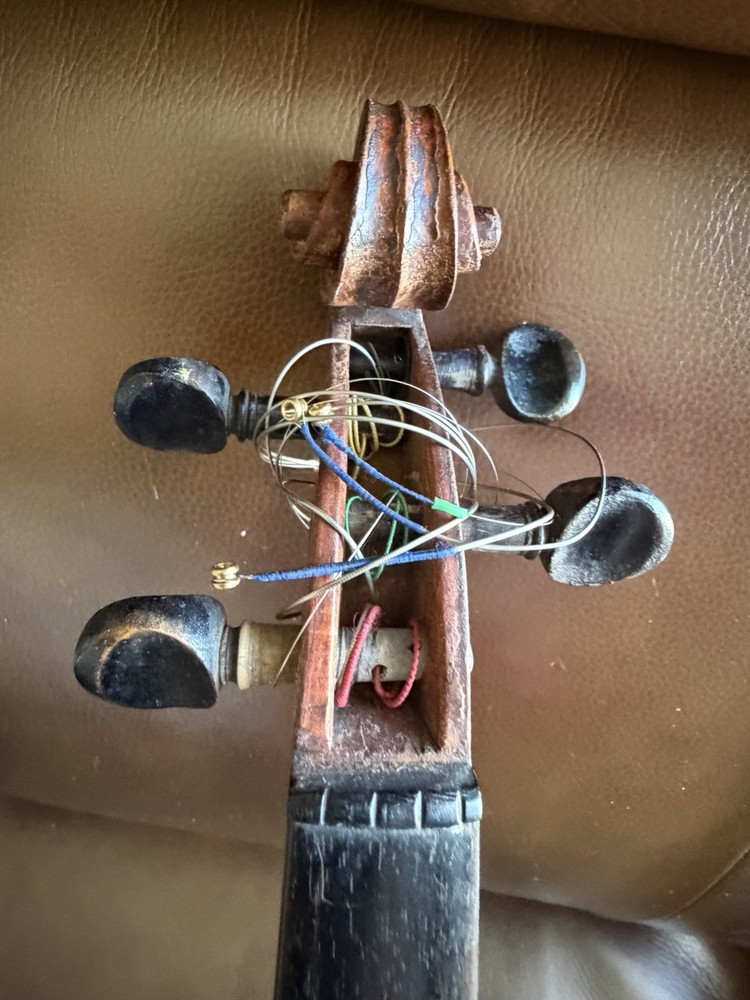 Violin Full Size 4/4 No Label “Old”