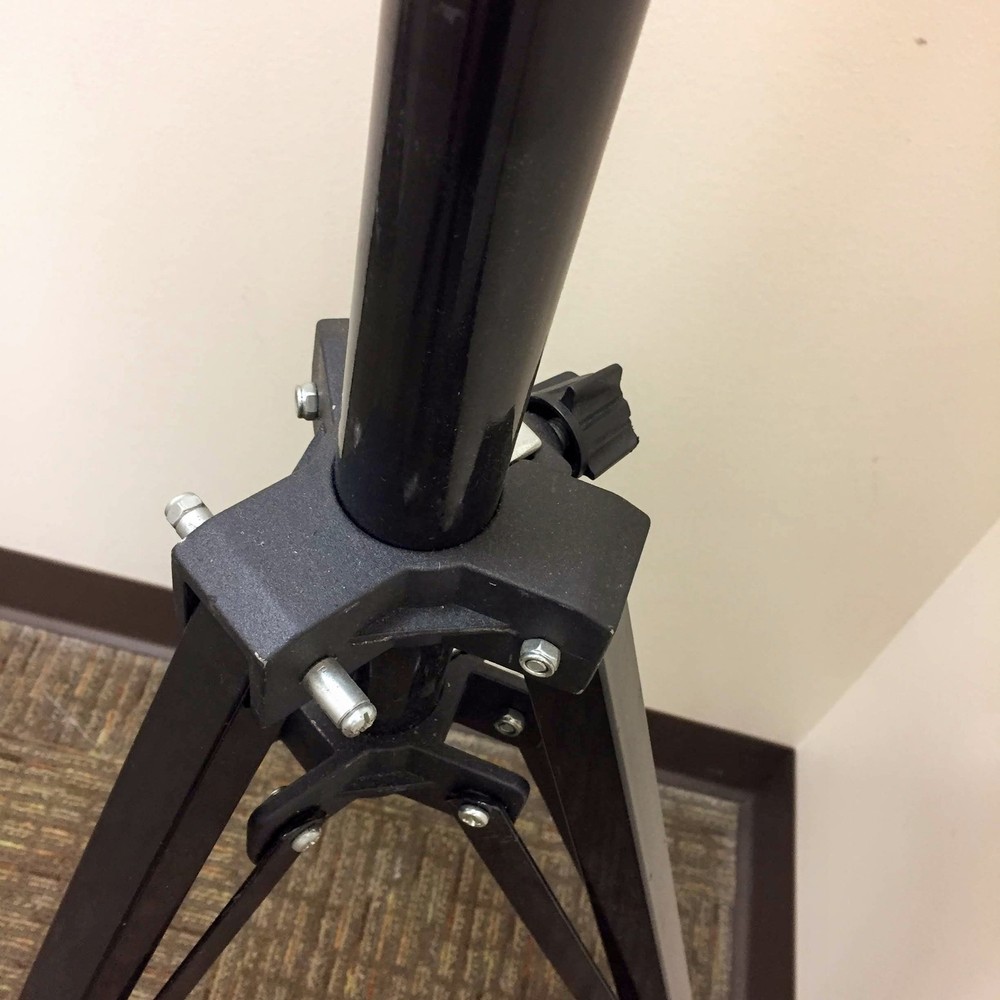 Trimax Heavy Duty Light Stand Black