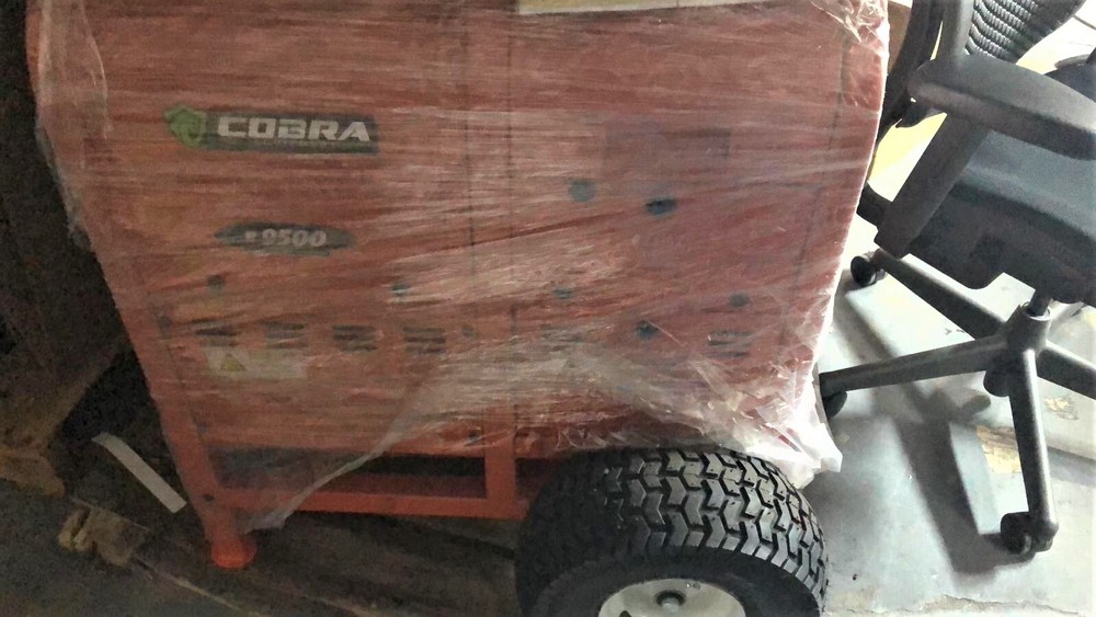 COBRA E9500 9500-Watts Generator Commercial Grade