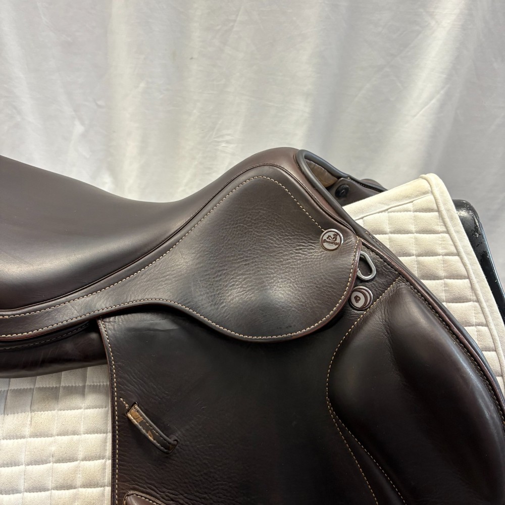 Used Prestige X-Advanced - Size 17" Jump Saddle Brown