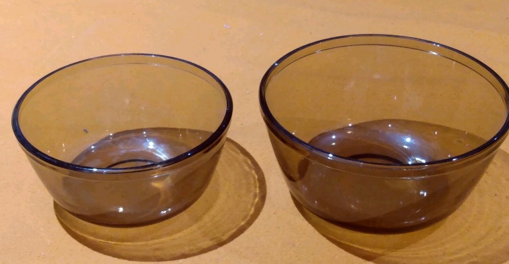 2 Amber Anchor Ovenware Mixing Nesting Bowls 1.5 & 2.5 Qt