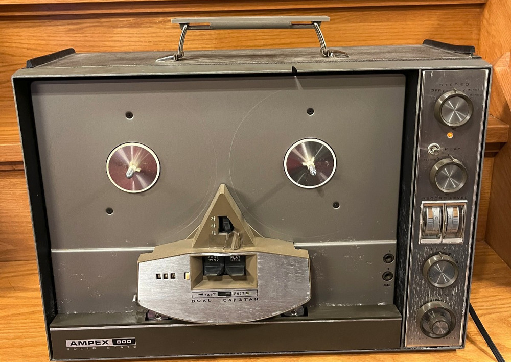 Ampex 800 Model 860 Reel Tape Recorder - Powers Up - Untested