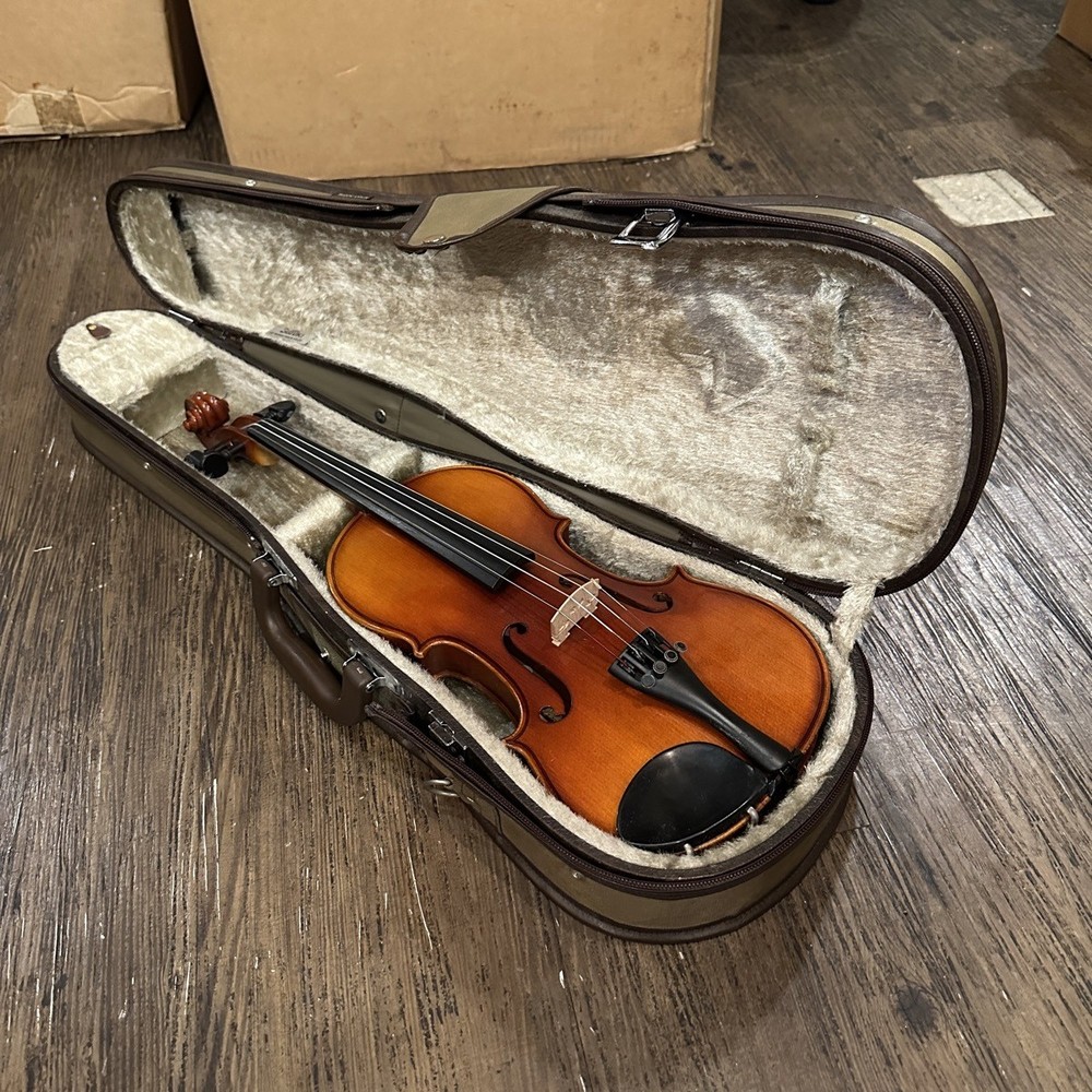 Suzuki No.300 1/2 Violin - a333