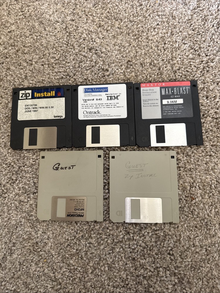 1999’s Set Of 5 Floppy Disks. IBM-Max Blast- Random