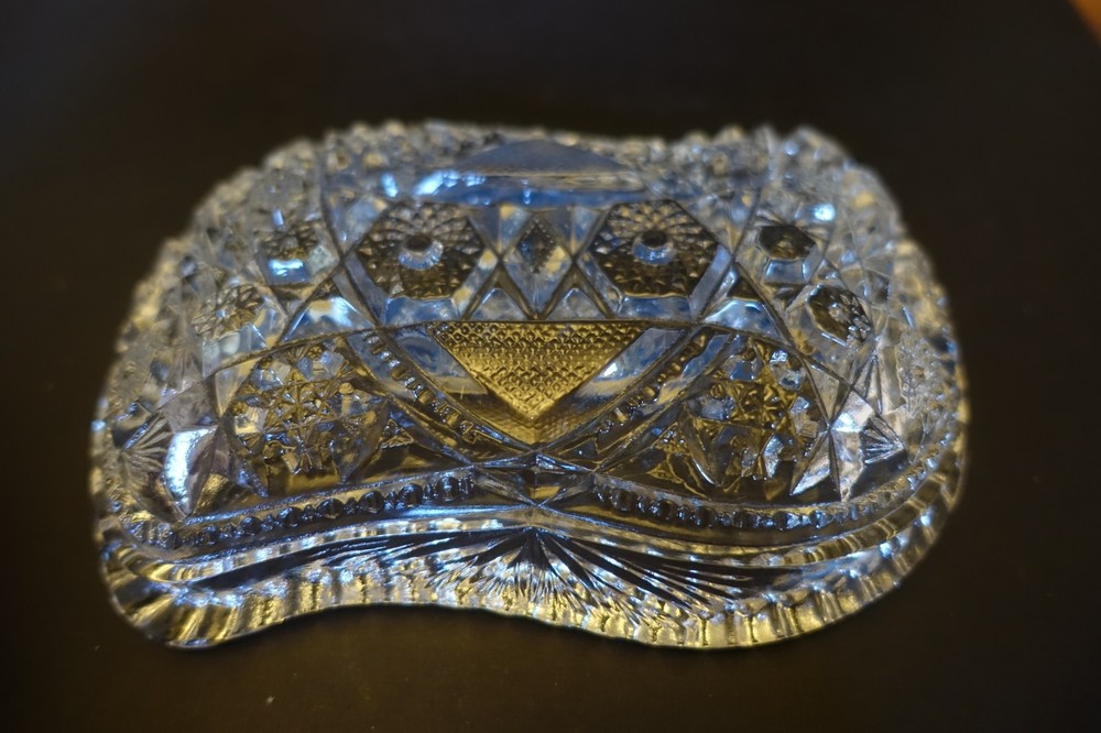 TT52 EAPG PRESSED GLASS WAVY SHAPE DISH 6"
