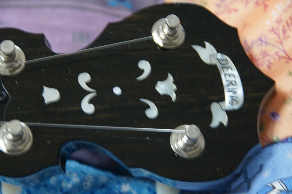 Deering Maple Blossom Plectrum 4 string Banjo