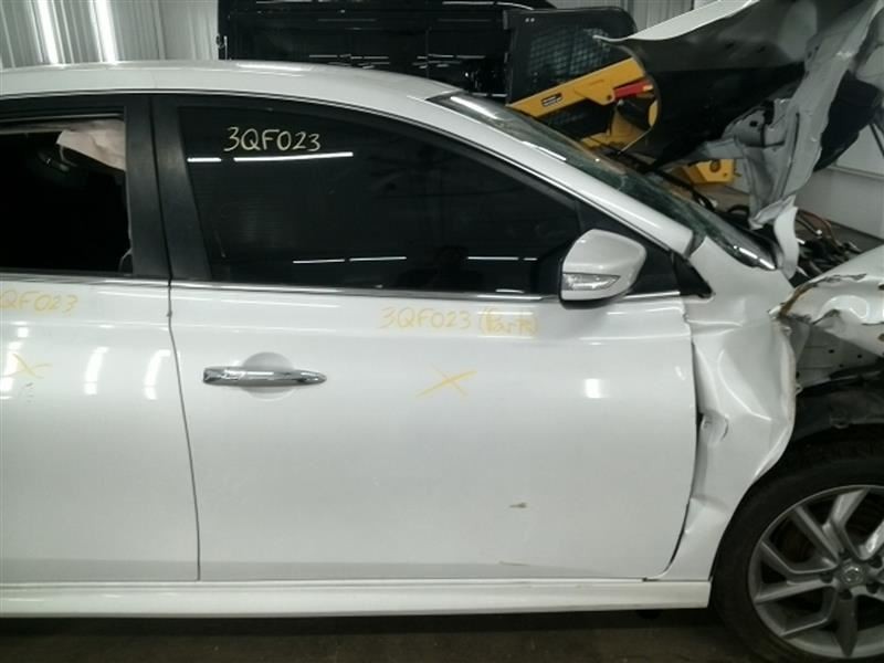 SENTRA 2015 Keys/Latches/Locks 104636111