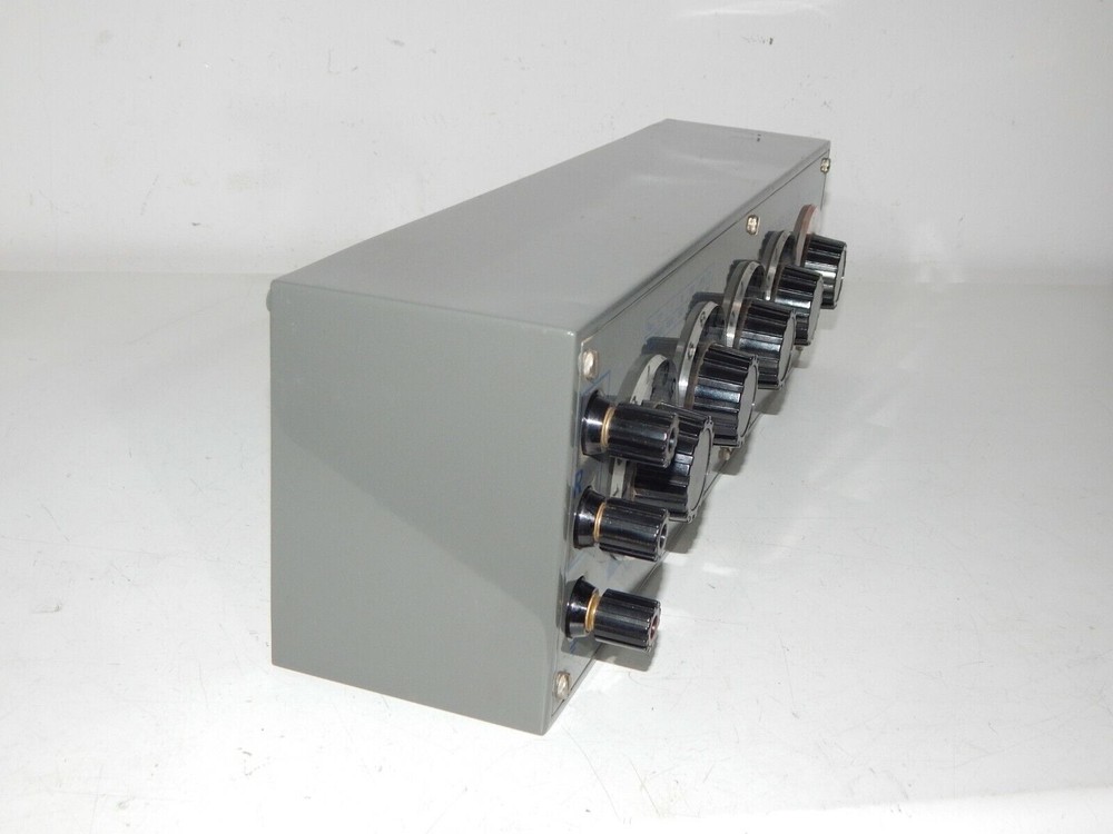 Crank resistance D05 resistance box box precision variable 0-9999.9 ohms 0.1