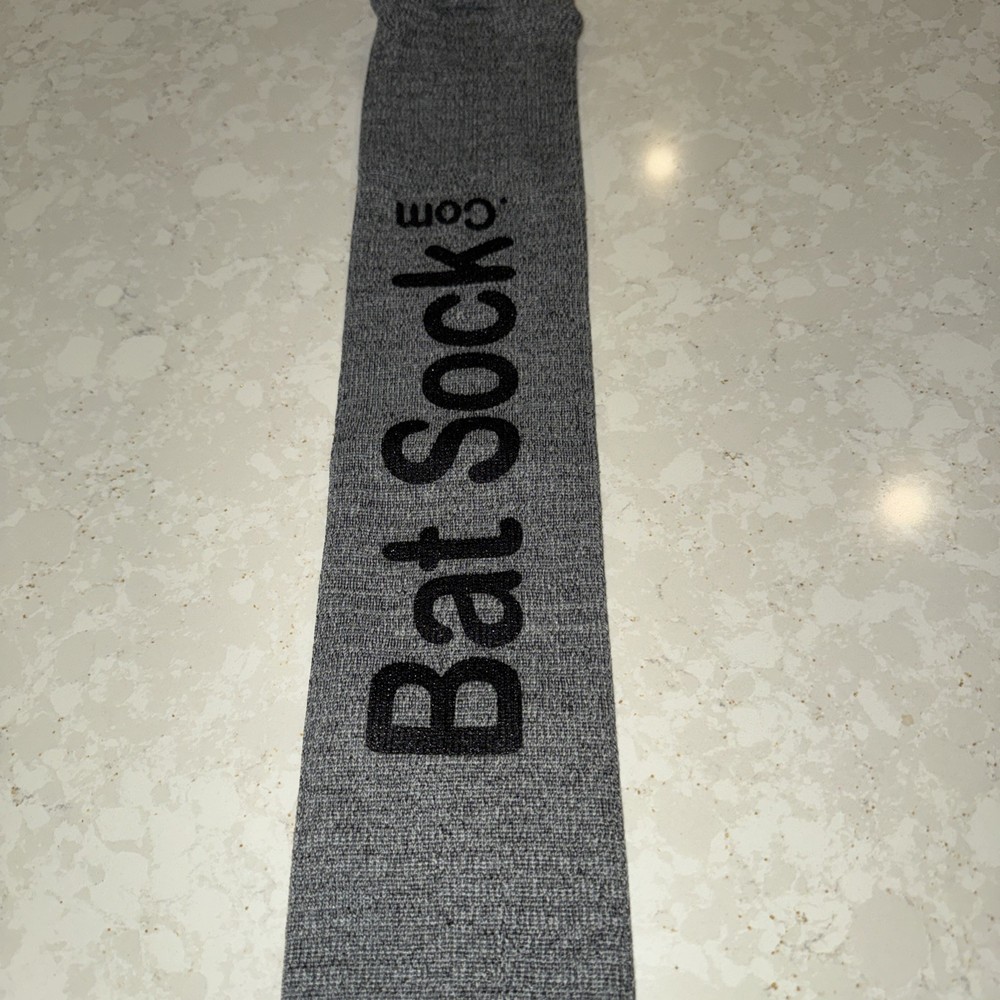 BASEBALL OR SOFTBALL BAT SOCK!! GREAT FOR STORING SIGNED BATS!!!