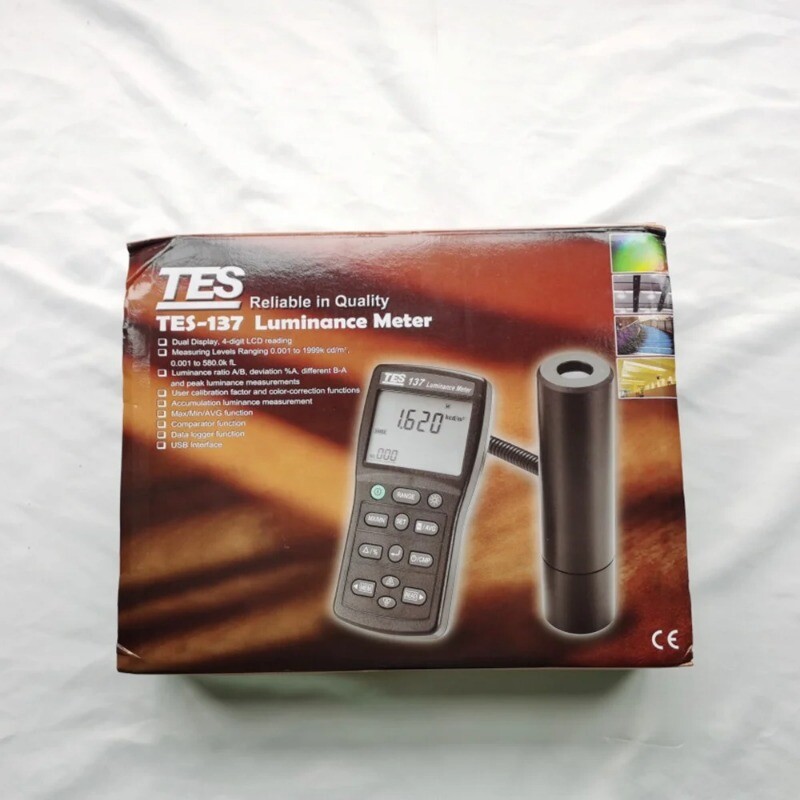 TES-137 Brightness Meter with USB Data Recorder, Portable Luminescence Meter