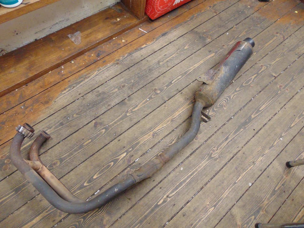 SUZUKI GS500E EXHAUST