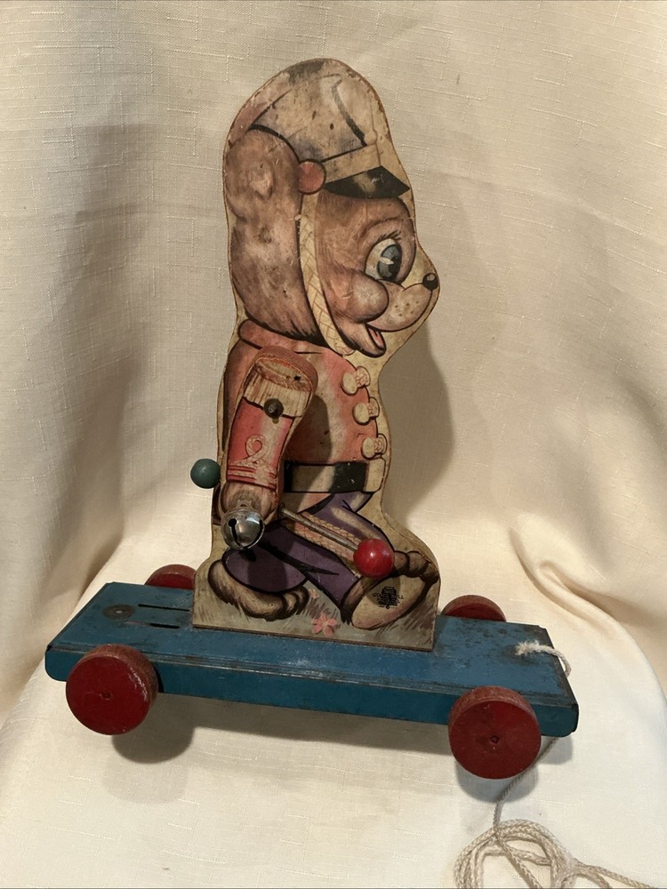 BEAR PULL TOY THE GONG BELL MANUFACTURING CO