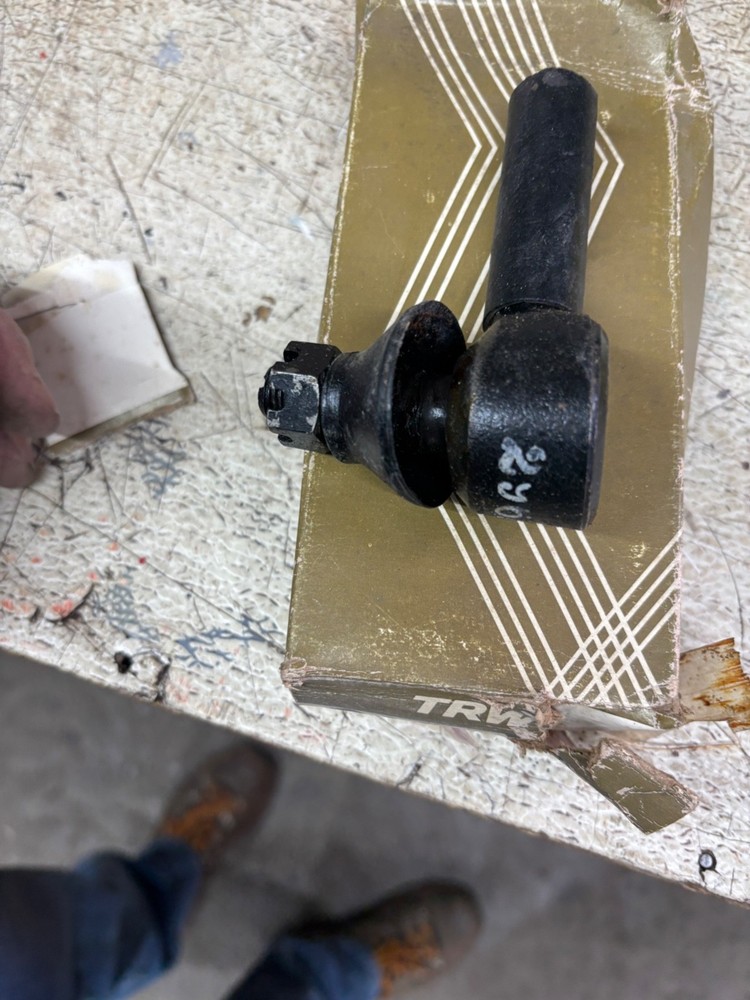 TRW ES296L TIE ROD 9W