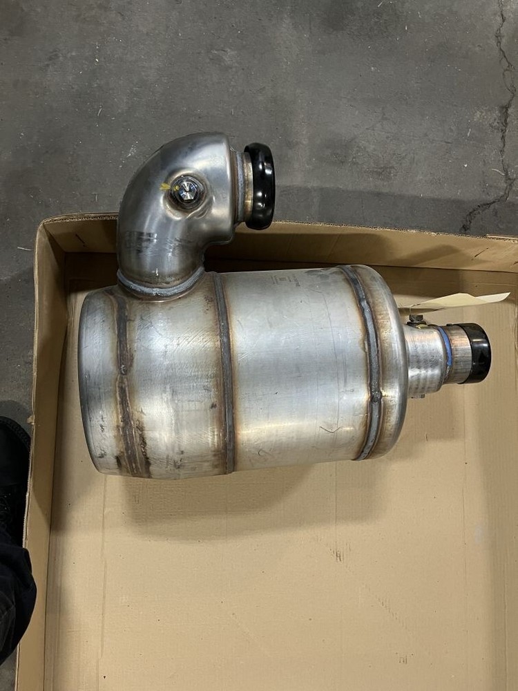 John Deere Selective Catalyst Reduction SCR P/N: RE555854