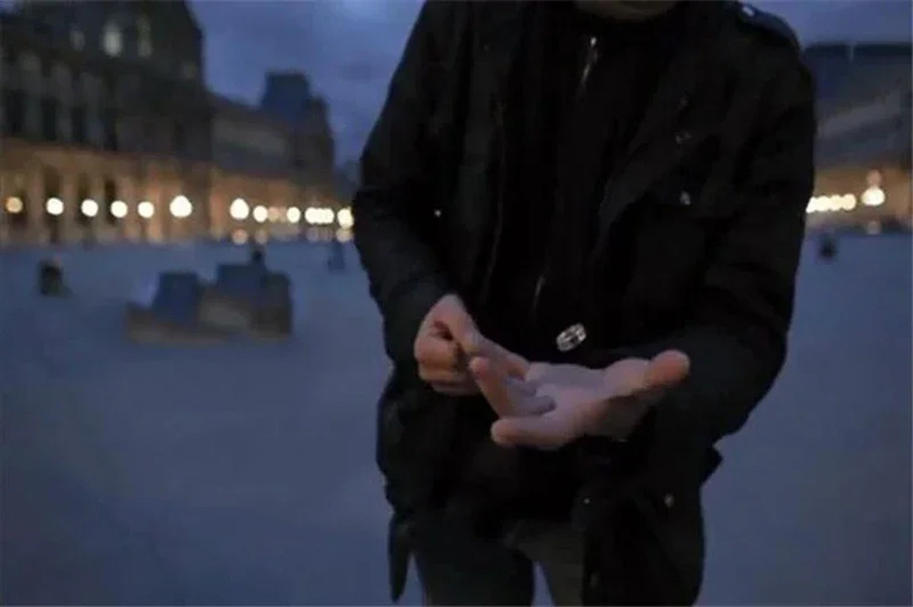 Floating Ring Magic Tricks Play Ball Pen Floating Effect of Invisible Suit Power