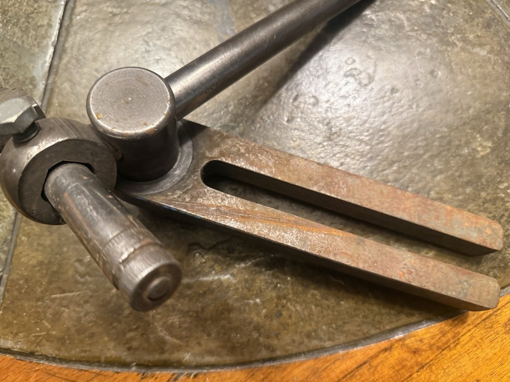 WORKHEAD SPRING FINGER FOR TOOL GRINDER