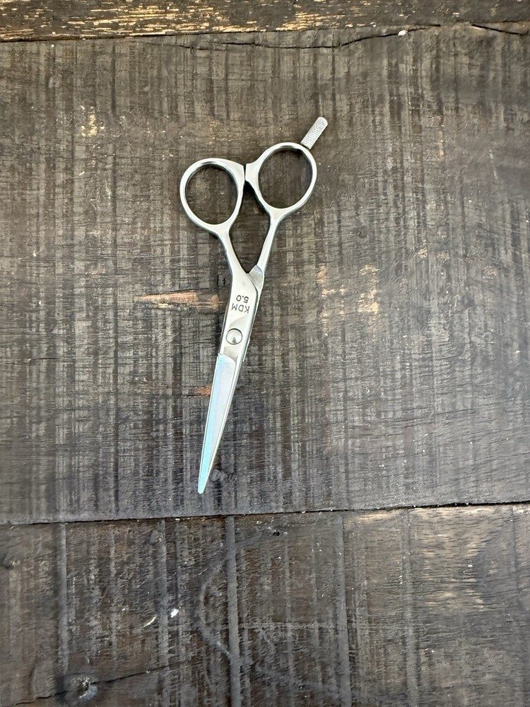 Kasho KDM Design Master 5.0 Straght Shears with leather case