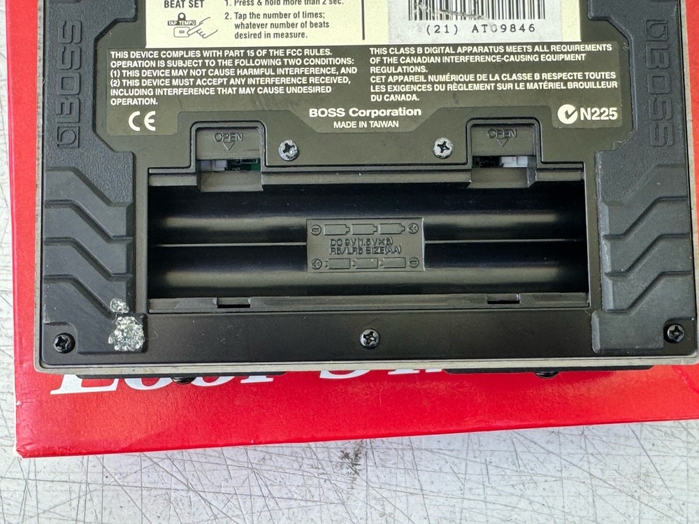 Boss RC-20XL Loop Station Phrase Recorder Sampler Pedal CIB