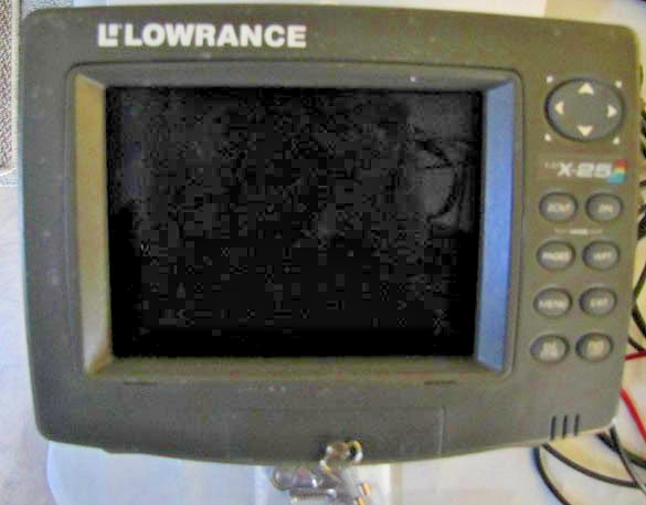 Used Lowrance Gray LCX-25c Chart plotter Sonar Navigation Display
