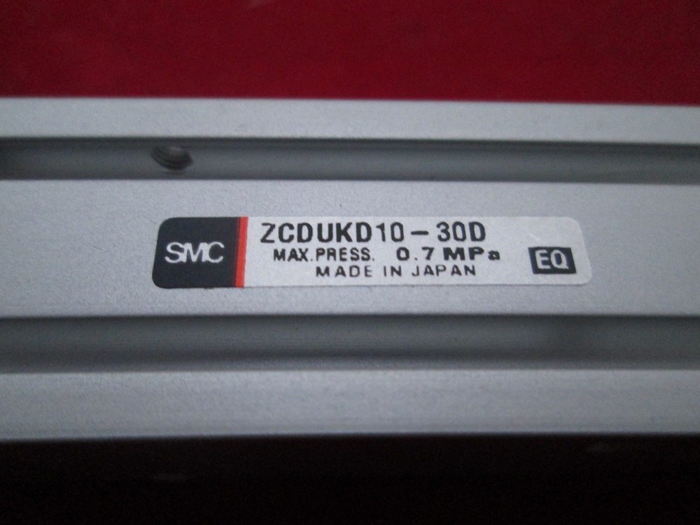 SMC ZCDUKD10-30D Compact Cylinder