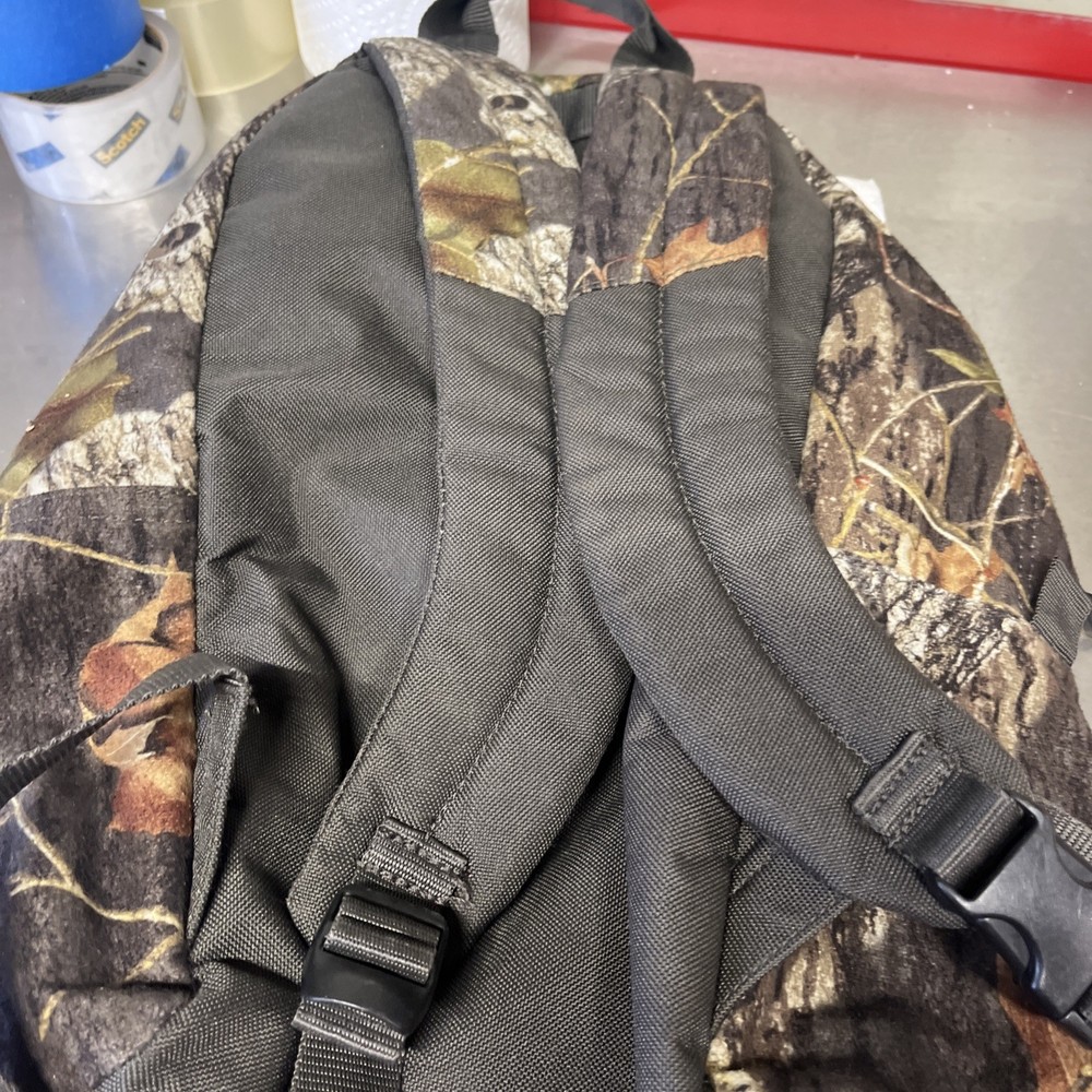 Timber Ridge Hunting Backpack/Book bag Medium size Camo Slightly used