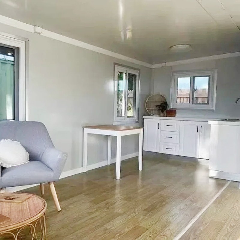 Factory Direct Sales 40FT Expandable Prefab House Anti Rust Prefab Tiny House