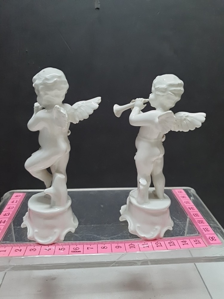 2x Antique German Cherubs Playing Instruments 12cm High, Anchor Base Mark (B74)