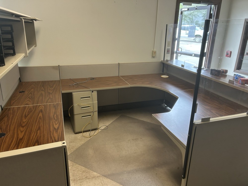 (12) Herman Miller Office Cubicles Workstations