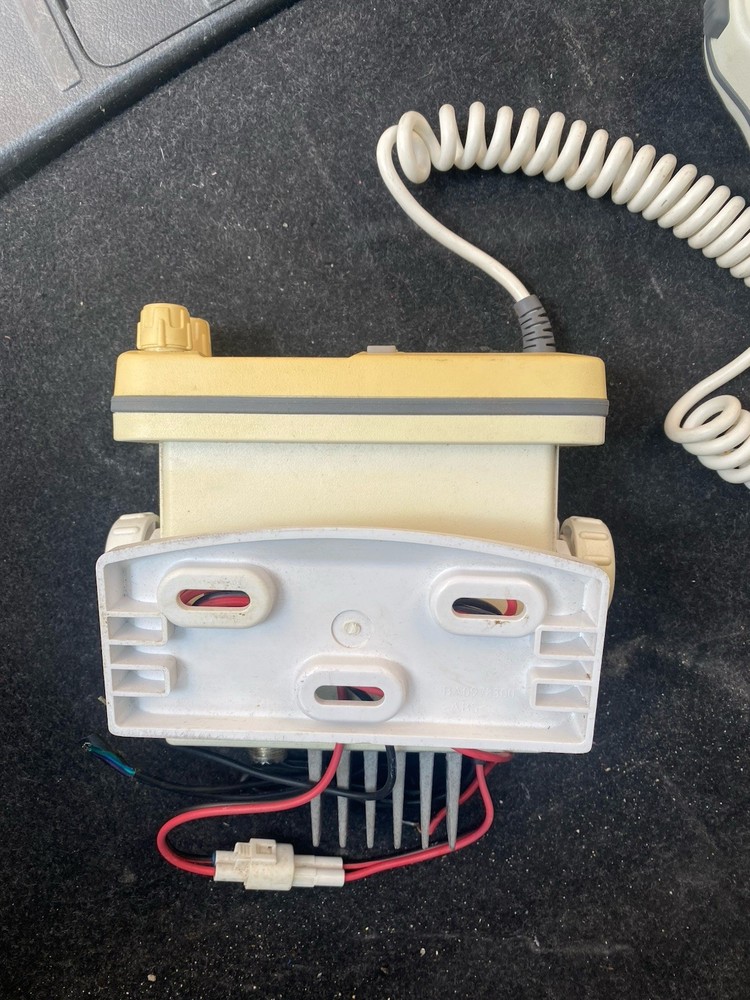 Standard Horizon ECLIPSE DSC Marine VHF GX1000s