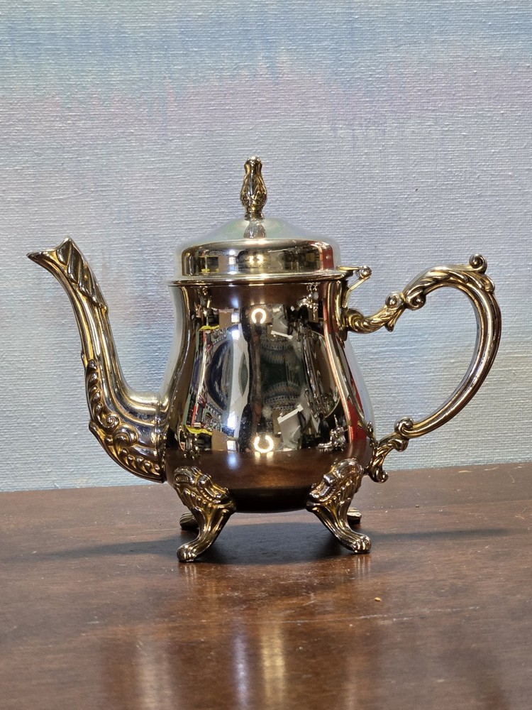 Vintage: Miniature 4 Piece Footed Tea Set