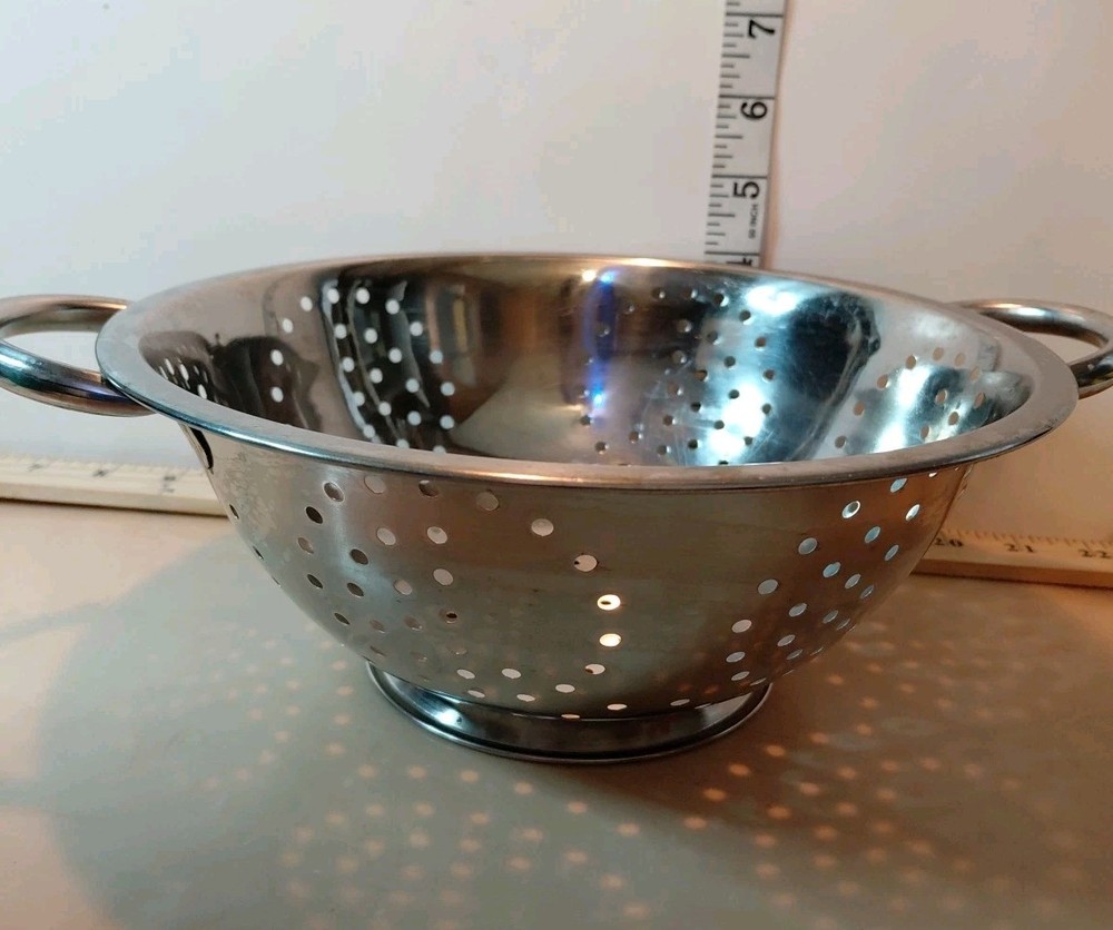 Cute Stainless Kitchen Colander Heart Design 9" X 4" Some Rust.