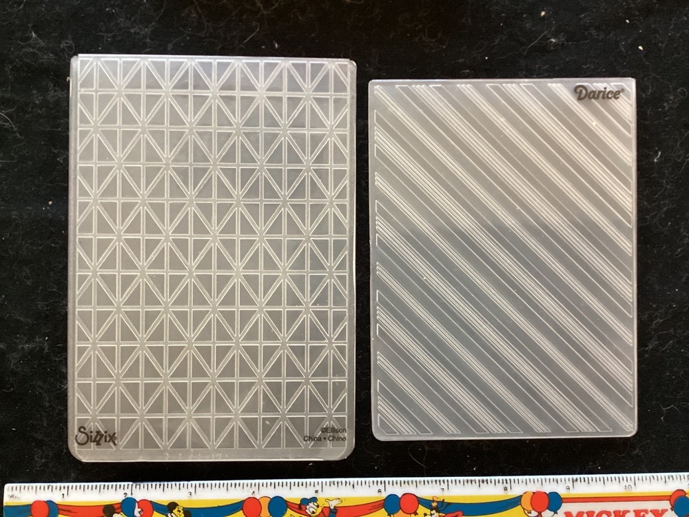 7 darice 1 sizzix embossing folders geometric patterns used